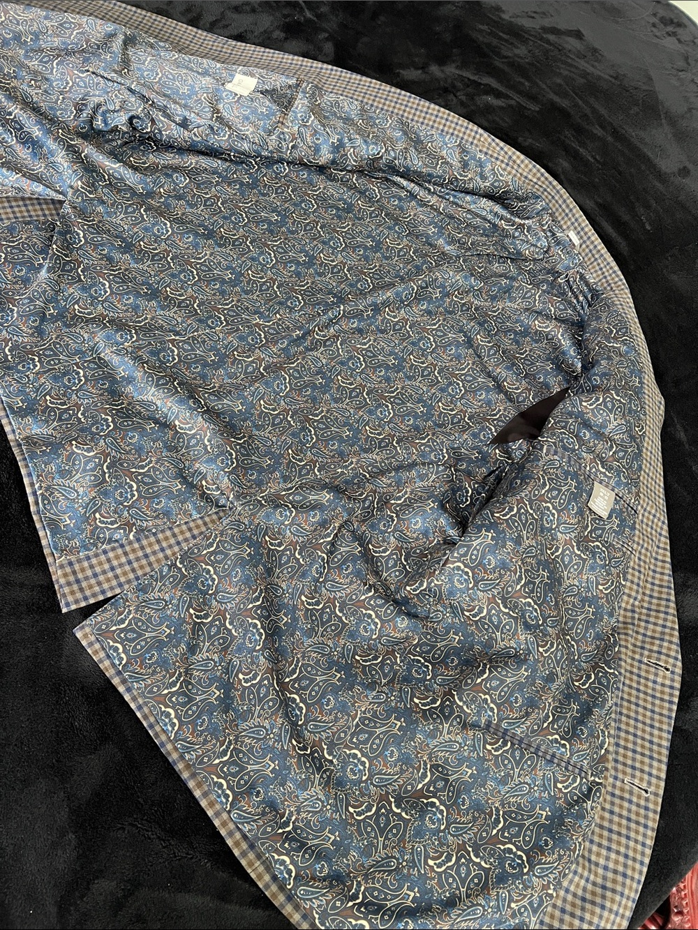 Classic Men's Checked Sport Coat in Blue and Brown - Picture 10 of 10